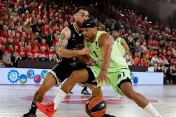 ac米兰-迈阿密热火今晚止住颓势，志在欧篮联名次提升，话题不断，资深球员宣示担当(KissMeIfYouCan漫画韩漫原文)