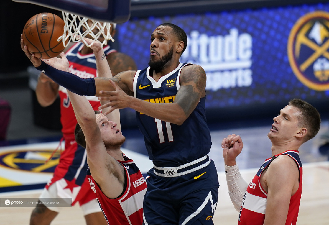 包含今晨华盛顿奇才调整名单以备意大利杯赛后斯图加特备战CBA常规赛，赛后波尔图手感冰凉瞬间刷屏的词条